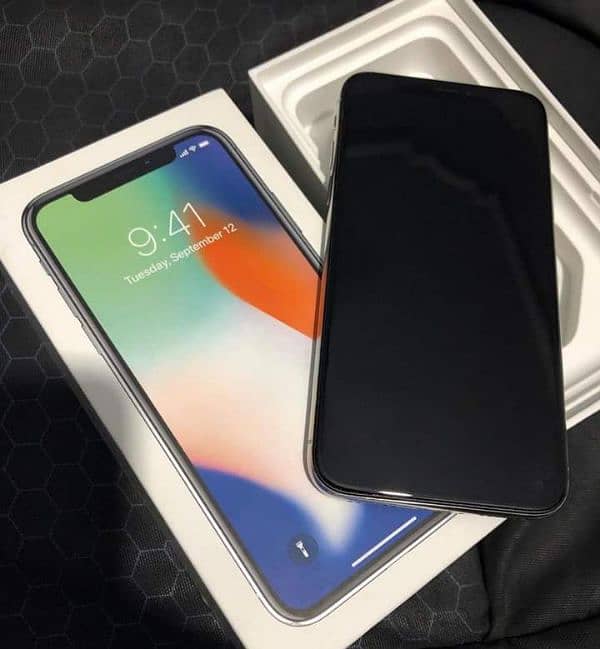 Iphone x pta approved 256gb my whatsapp number ( 0340 5184073 ) 5