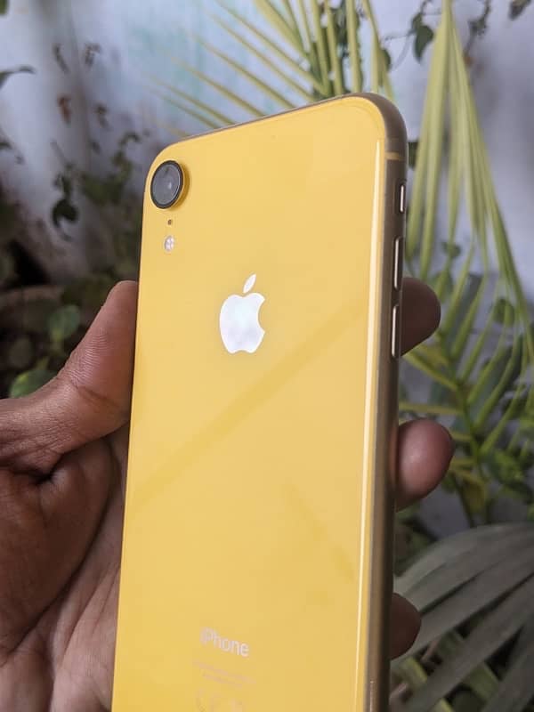 IPHONE XR 64GB DUAL SIM APPROVED 2