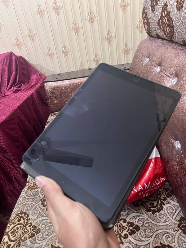 iPad 9 gen 64 gb 10/10 0