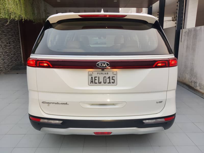 KIA Grand Carnival 2021 3