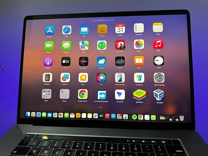 Macbook Pro 2019 Lush Condition 6