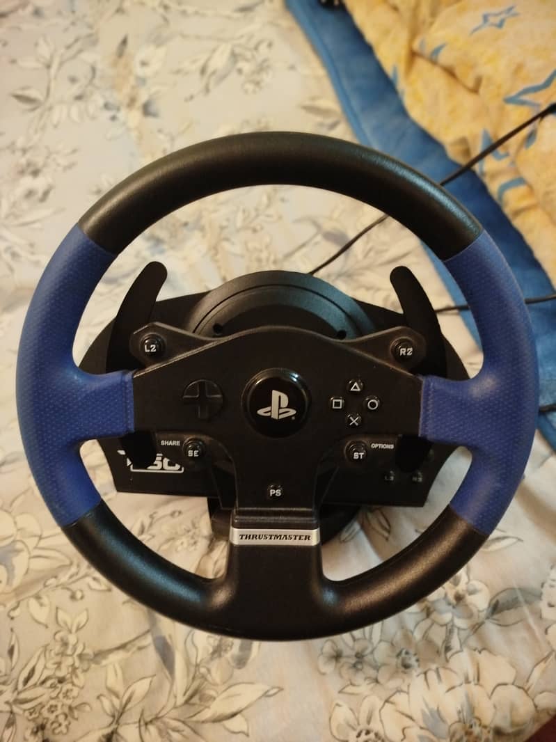 Thrustmaster T150 power stearing for ps4 + ps3 2