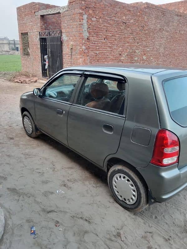 Suzuki Alto 1000cc 4