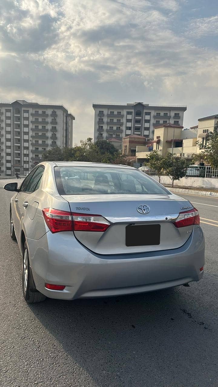 Toyota Corolla GLI 2015 4