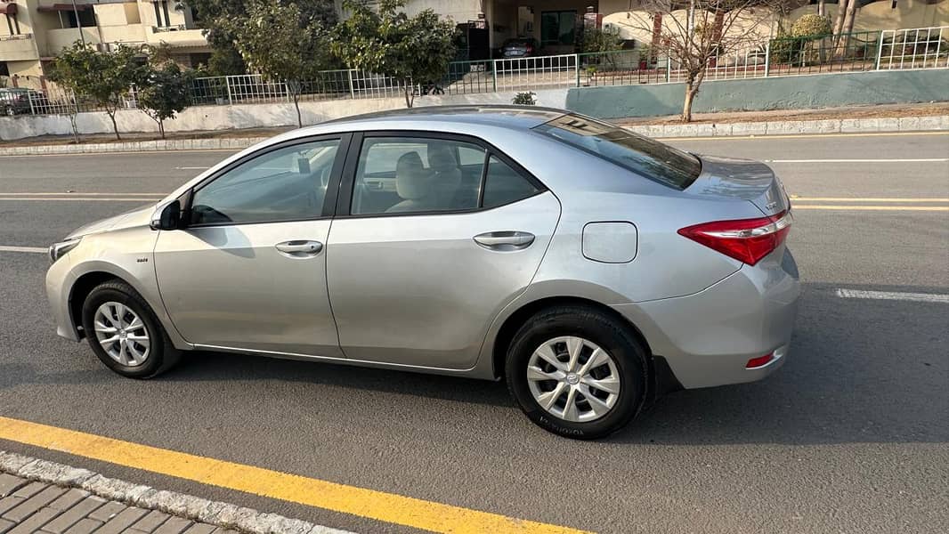 Toyota Corolla GLI 2015 9