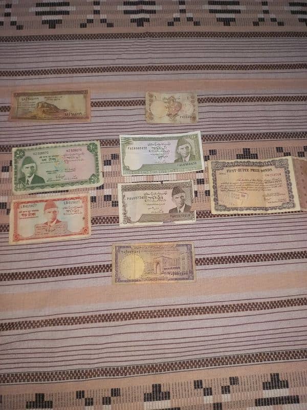 Pakistani old currency 0