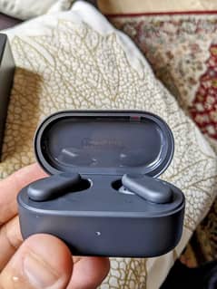 Oneplus Buds 2r with box hardly used with box