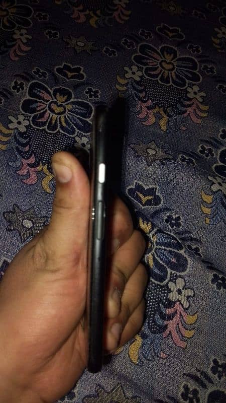 100/ original phone 10/10 condition not any single fault . non pta ha 1