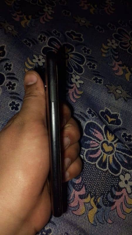 100/ original phone 10/10 condition not any single fault . non pta ha 4