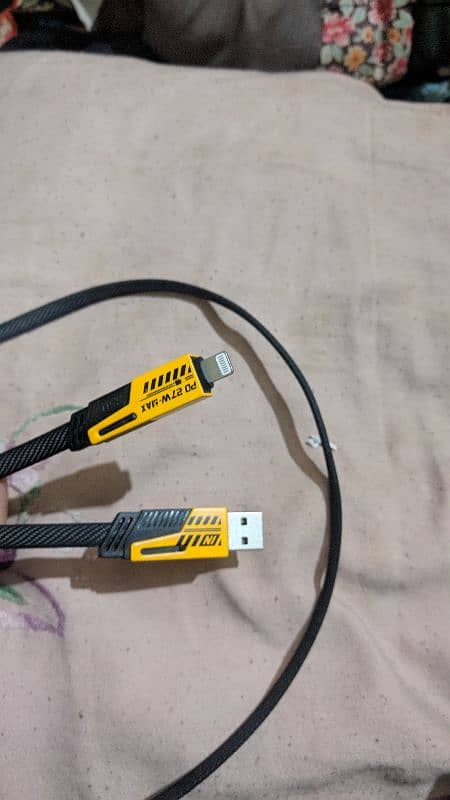 charging cable 0