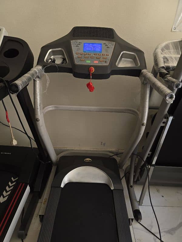 treadmill 0308-1043214/mannual treadmill/ exercise bikes/ home gym 6