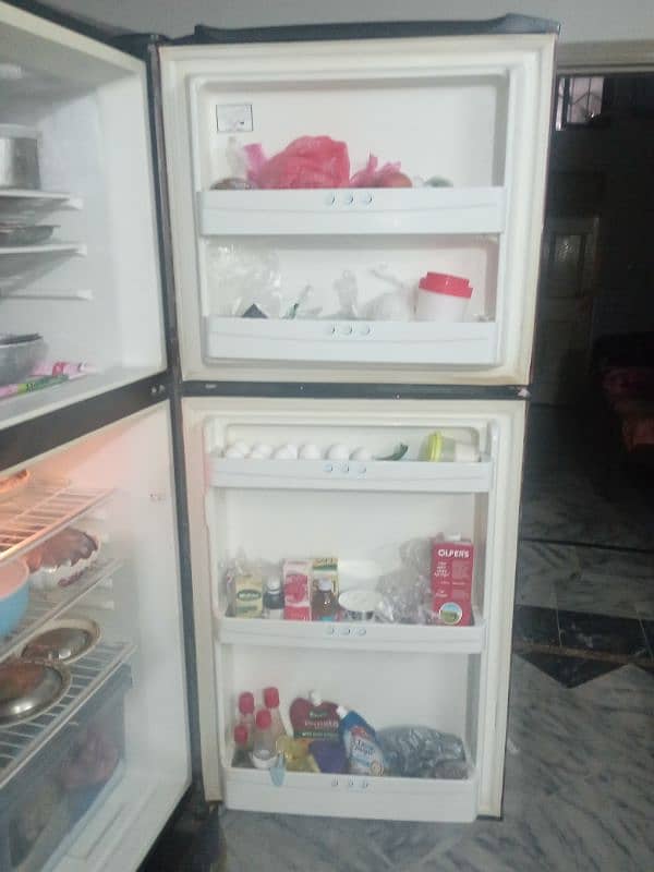 Refrigerator Jumbo Size for Sale 4