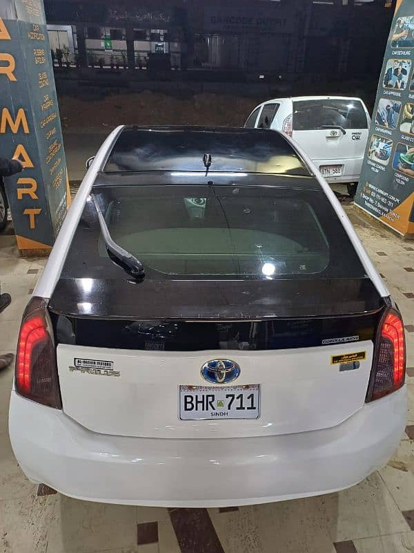 Toyota Prius 2013 7