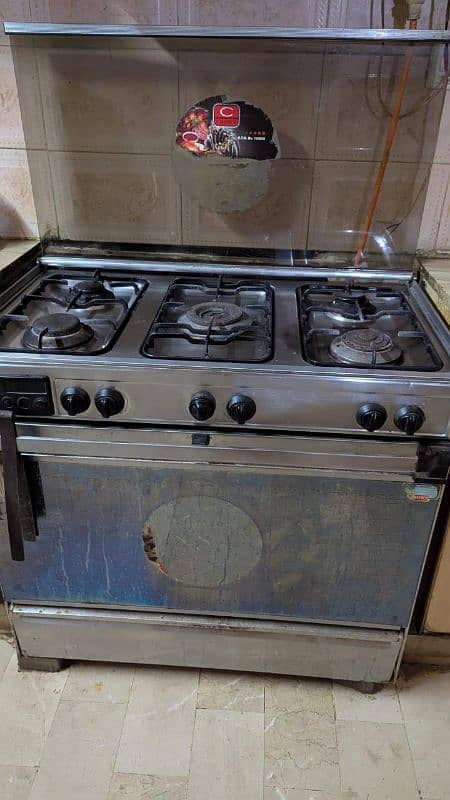 used stove in working condition. all burners works 3