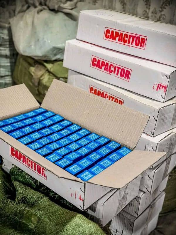 Capacitor 1 year warranty 4