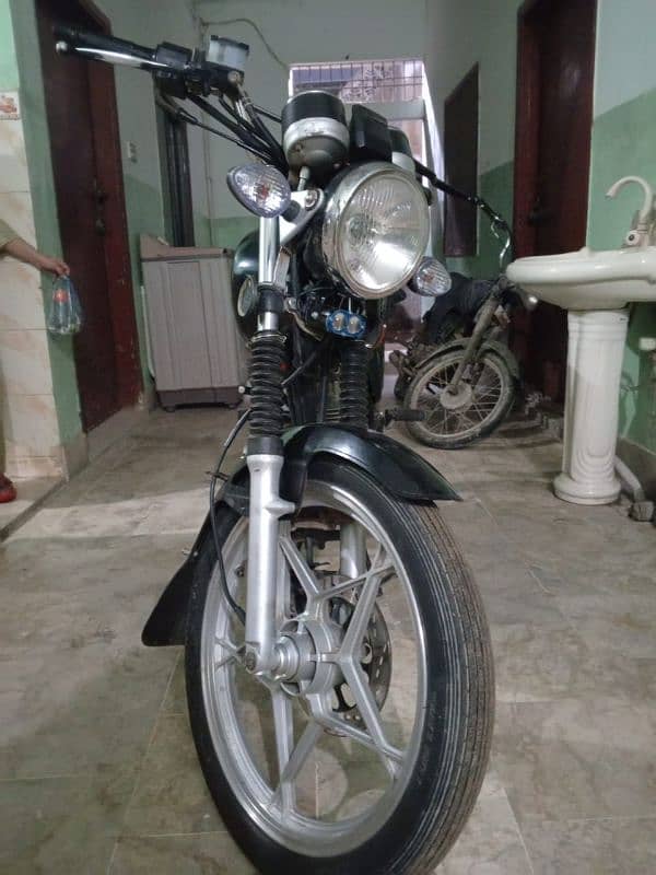 SUZUKI GS 150 7