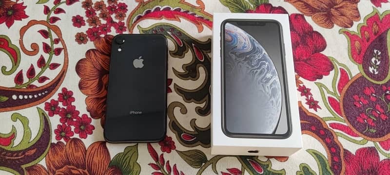 i phone xr excellent condition 0