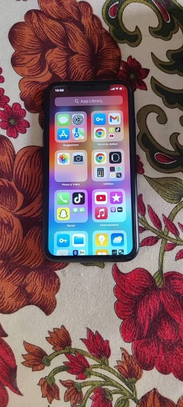 i phone xr excellent condition 1