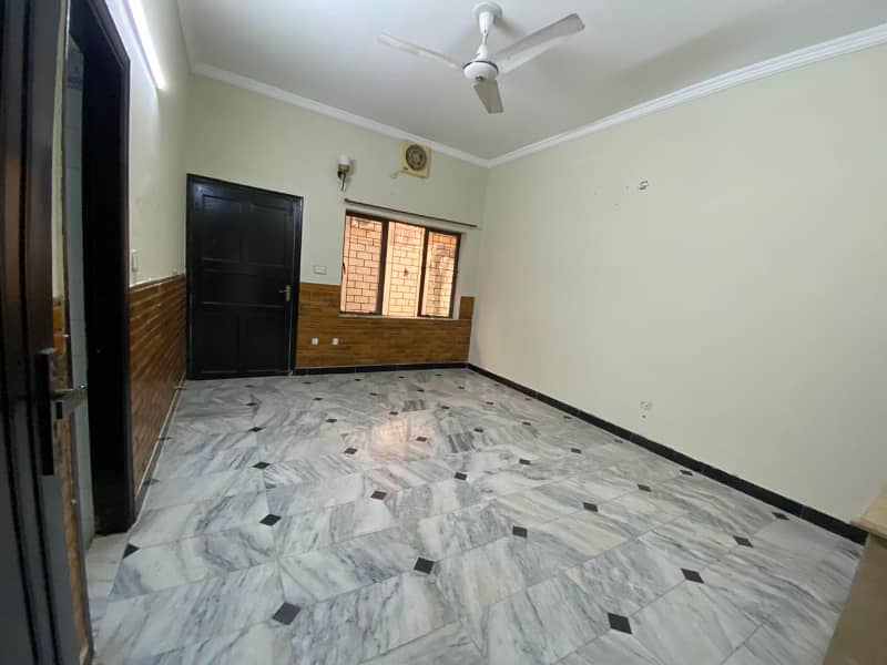 60*90 Double Storey 6 Bedrooms House For Sale in i-8 Islamabad 5