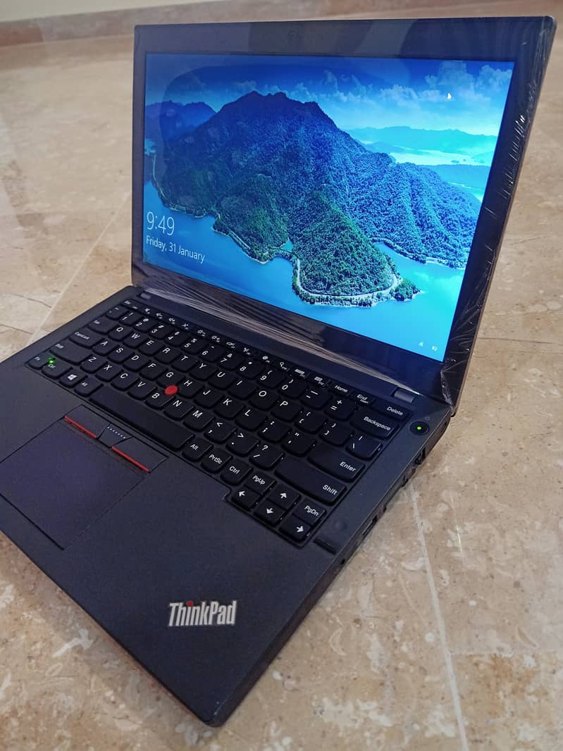 Lenovo core i5 6th generation X260 1