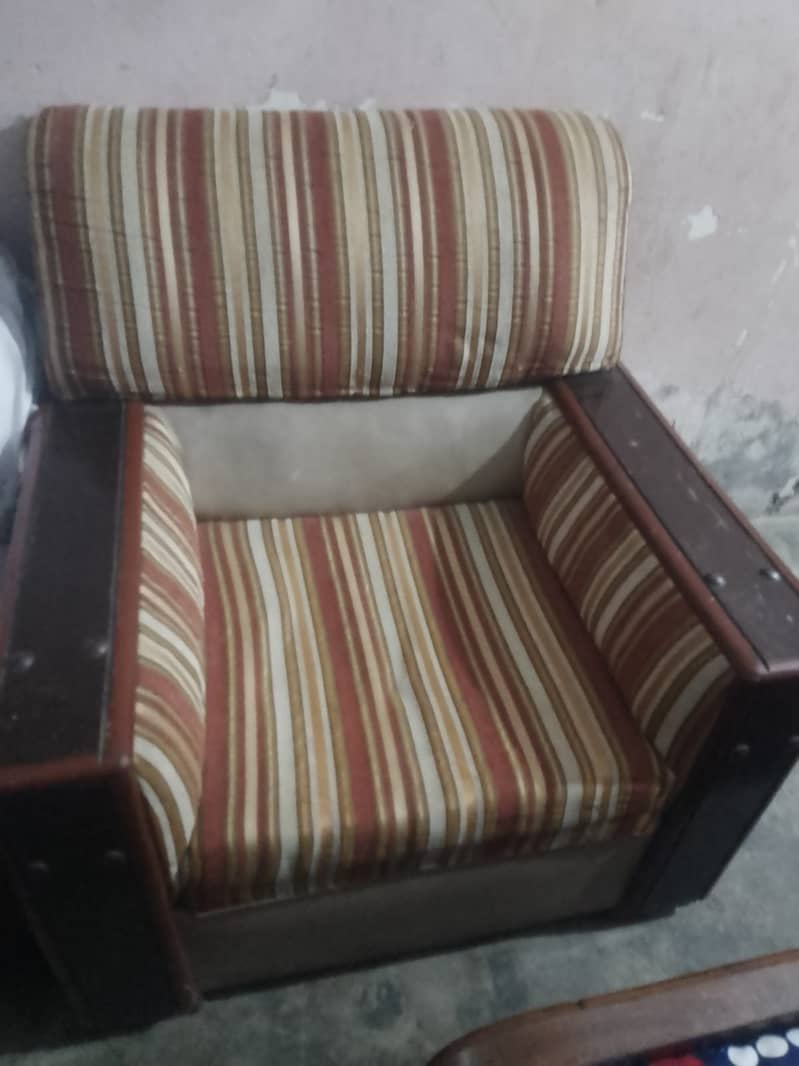 "Used 5-Seater Wooden Sofa Set | Urgent Sale" 2