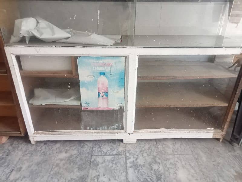 keryna shop rack for sale with lays stand 2