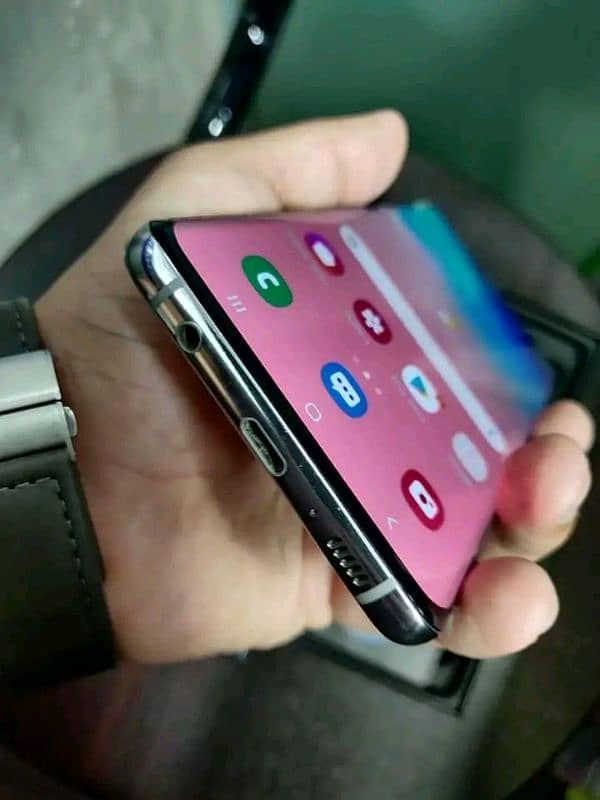 Samsung Galaxy S10 plus 8/128 0