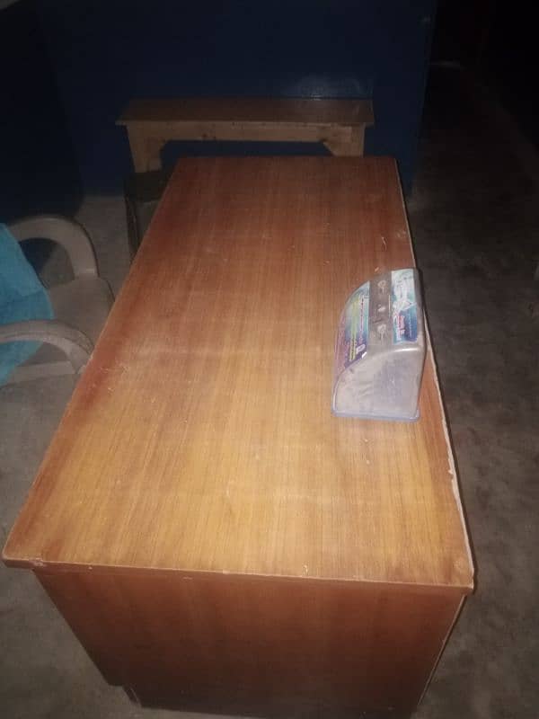 3 Bench Table or Stretcher IV stan 2