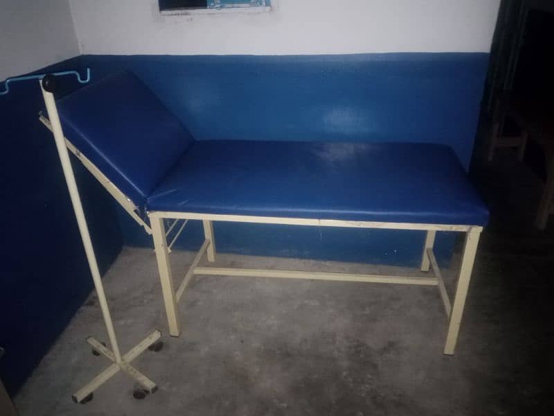 3 Bench Table or Stretcher IV stan 5