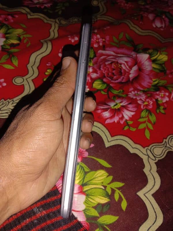 hot 12 Infinix 3