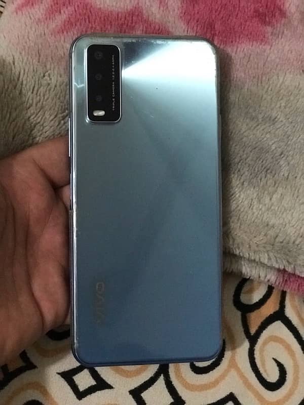 vivo y20s 4/128 gb 1