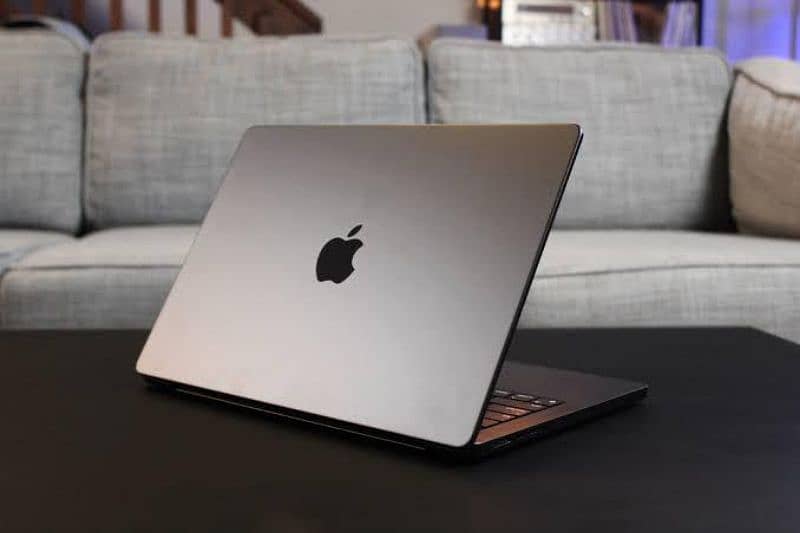 MacBook pro M3 2