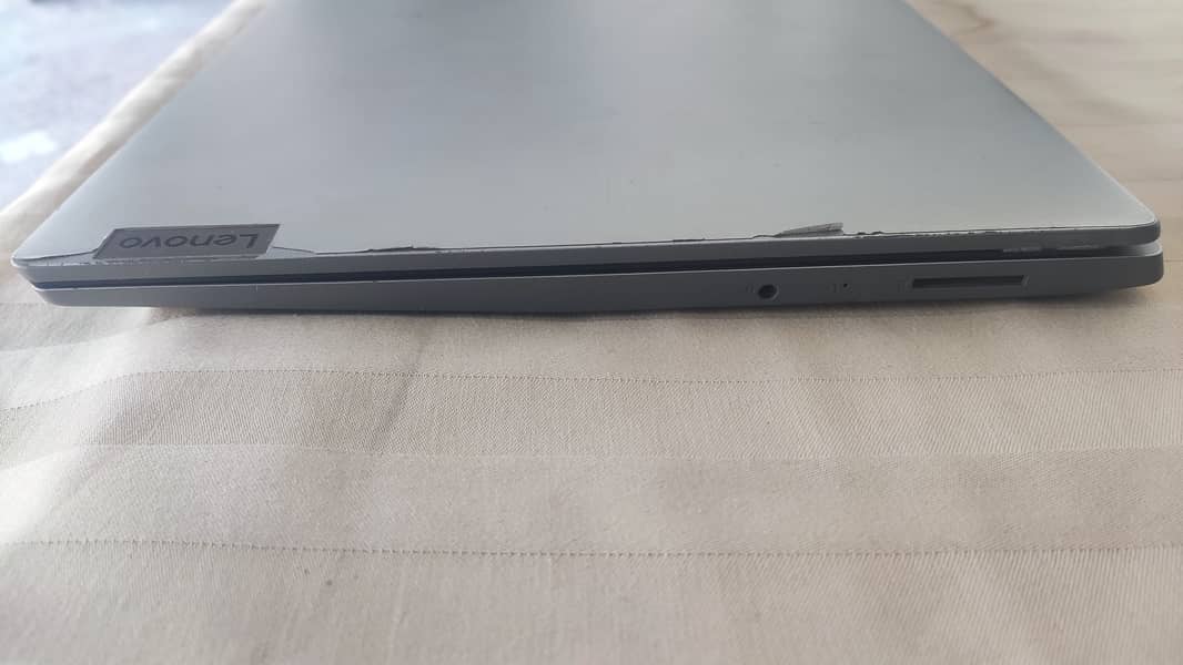 Lenovo ideapad 3 Slim Platinum Grey 4