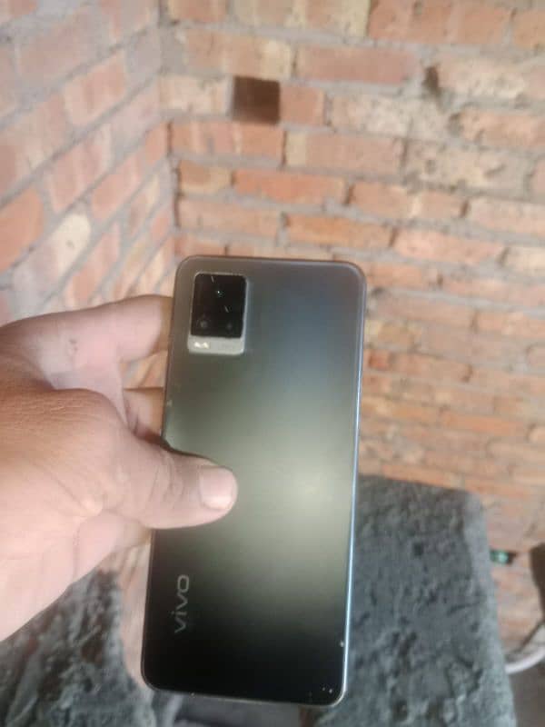 vivo V20 mobile for sell box charger all okay 4