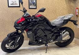 Kawasaki z1000 replica in 400cc SC exchaust is installed