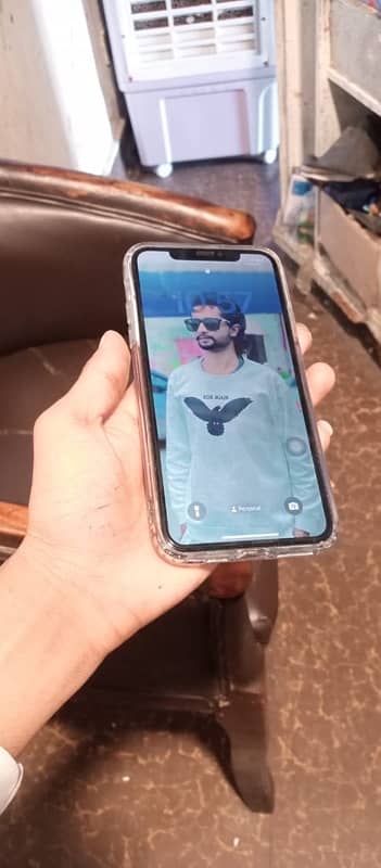 iPhone 11pro max jv 64 gb 0