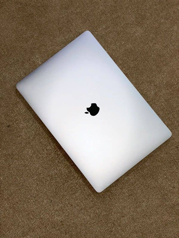 Macbook Pro 2019 16" CTO 0