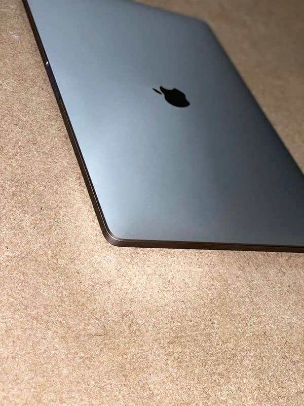 Macbook Pro 2019 16" CTO 3