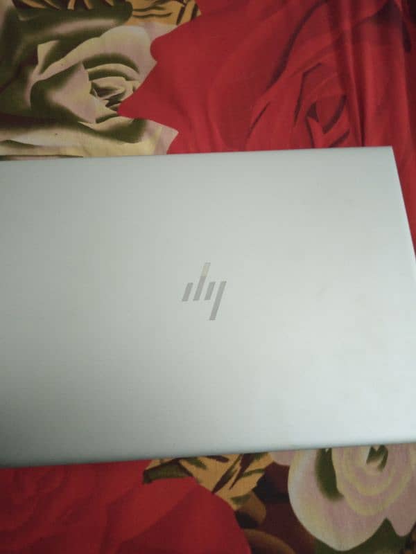 hp i5 8th generation 1