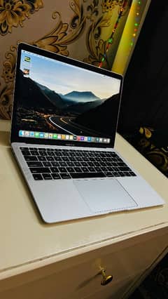 MacBook