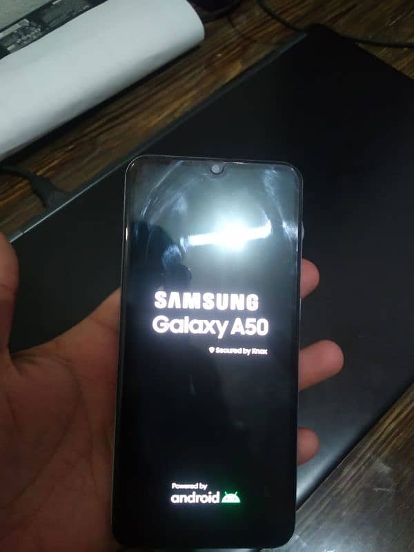 Samsung A50 4