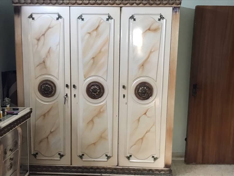 Bedroom Set with good condition 0