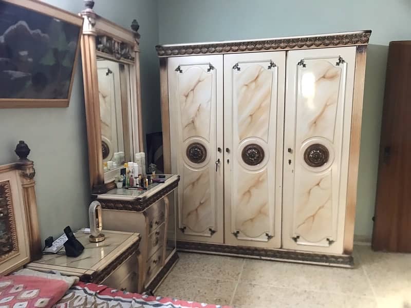 Bedroom Set with good condition 1