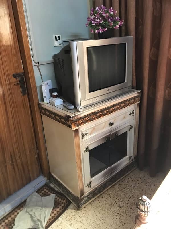 Bedroom Set with good condition 4