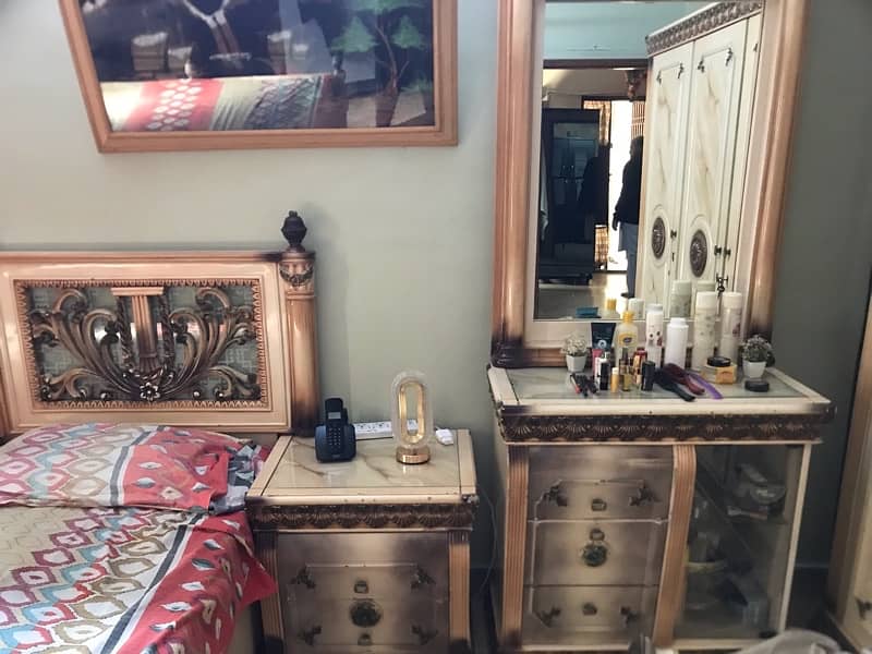 Bedroom Set with good condition 5