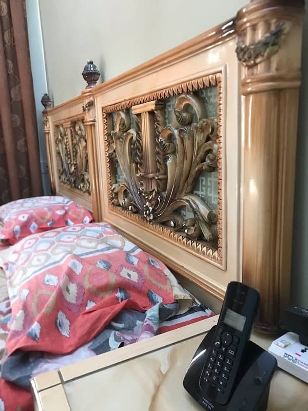 Bedroom Set with good condition 12