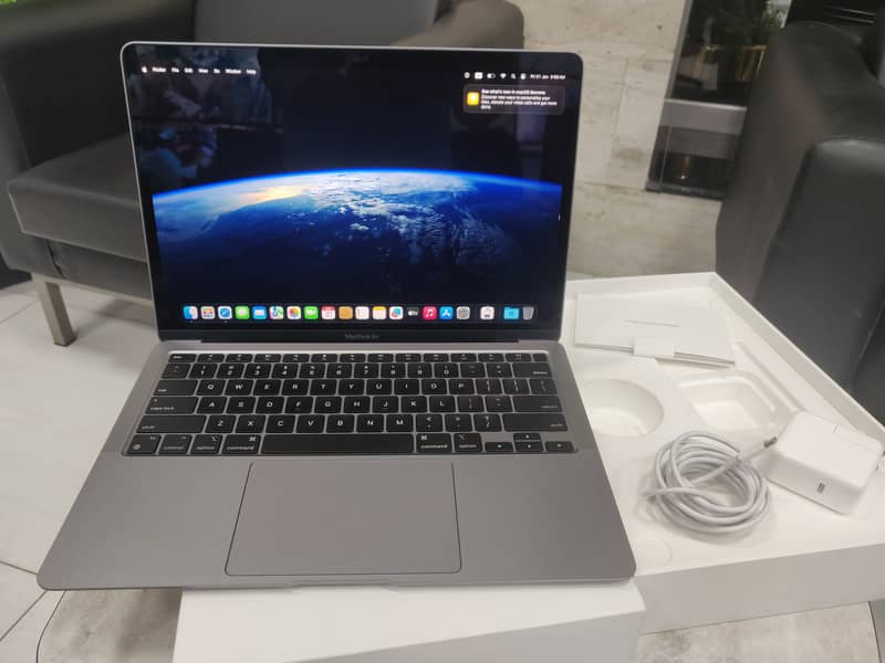 Mac Air M1 (13")–Super Fast–Ultra-Slim-Smooth Performance in warinty 12