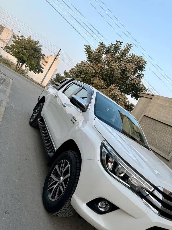 Toyota Hilux 2019 10