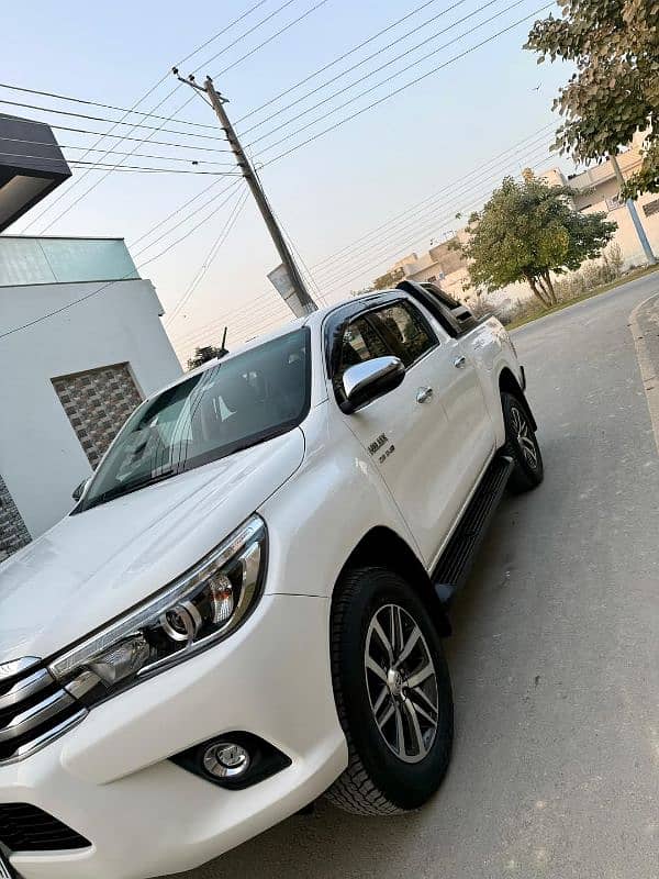 Toyota Hilux 2019 11