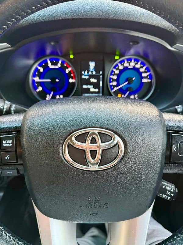 Toyota Hilux 2019 19